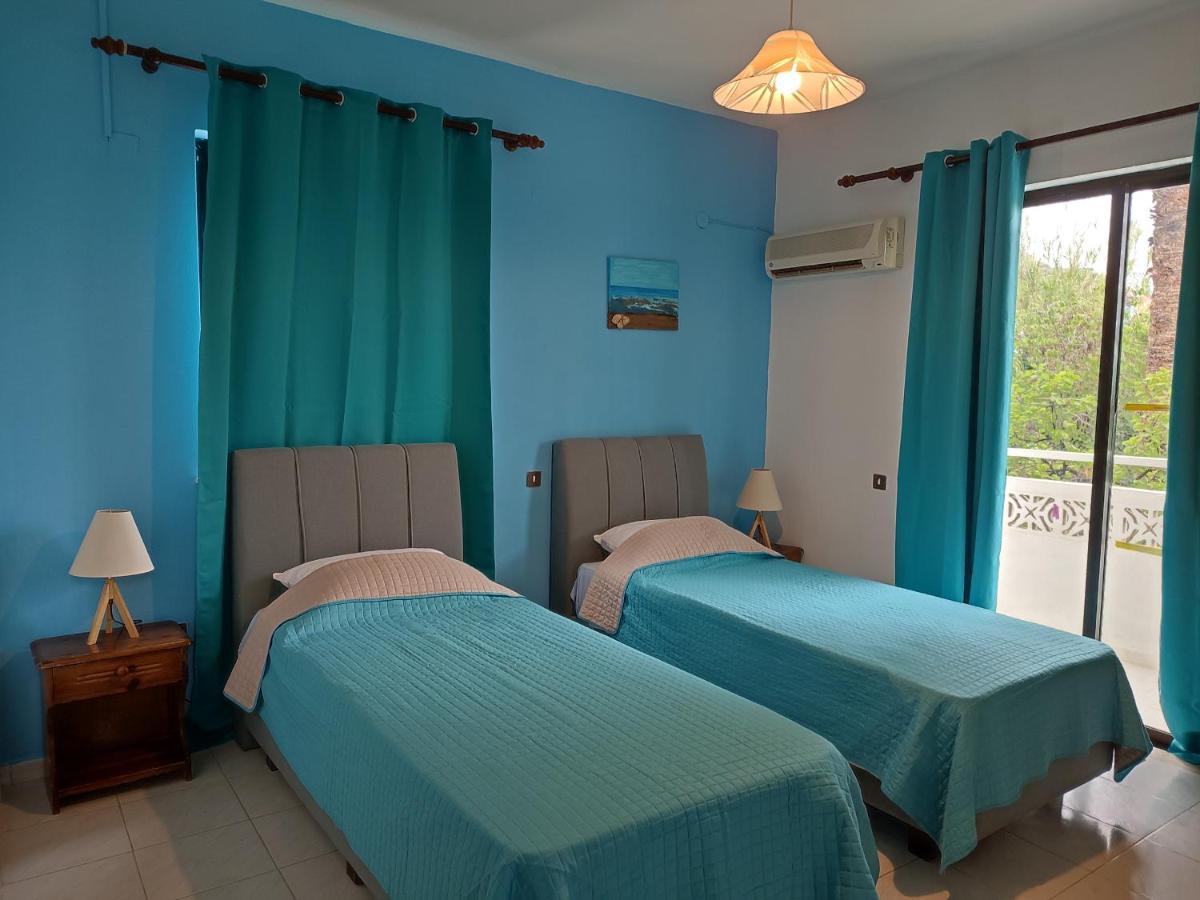 Dolphin Apartments ฟาลิรากี ภายนอก รูปภาพ